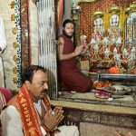 उत्तर प्रदेश के उपमुख्यमंत्री केशव प्रसाद मौर्य ने रविवार को कामदगिरि पर्वत स्थित भगवान कामतानाथ गिरि मंदिर में दर्शन-पूजन किया।